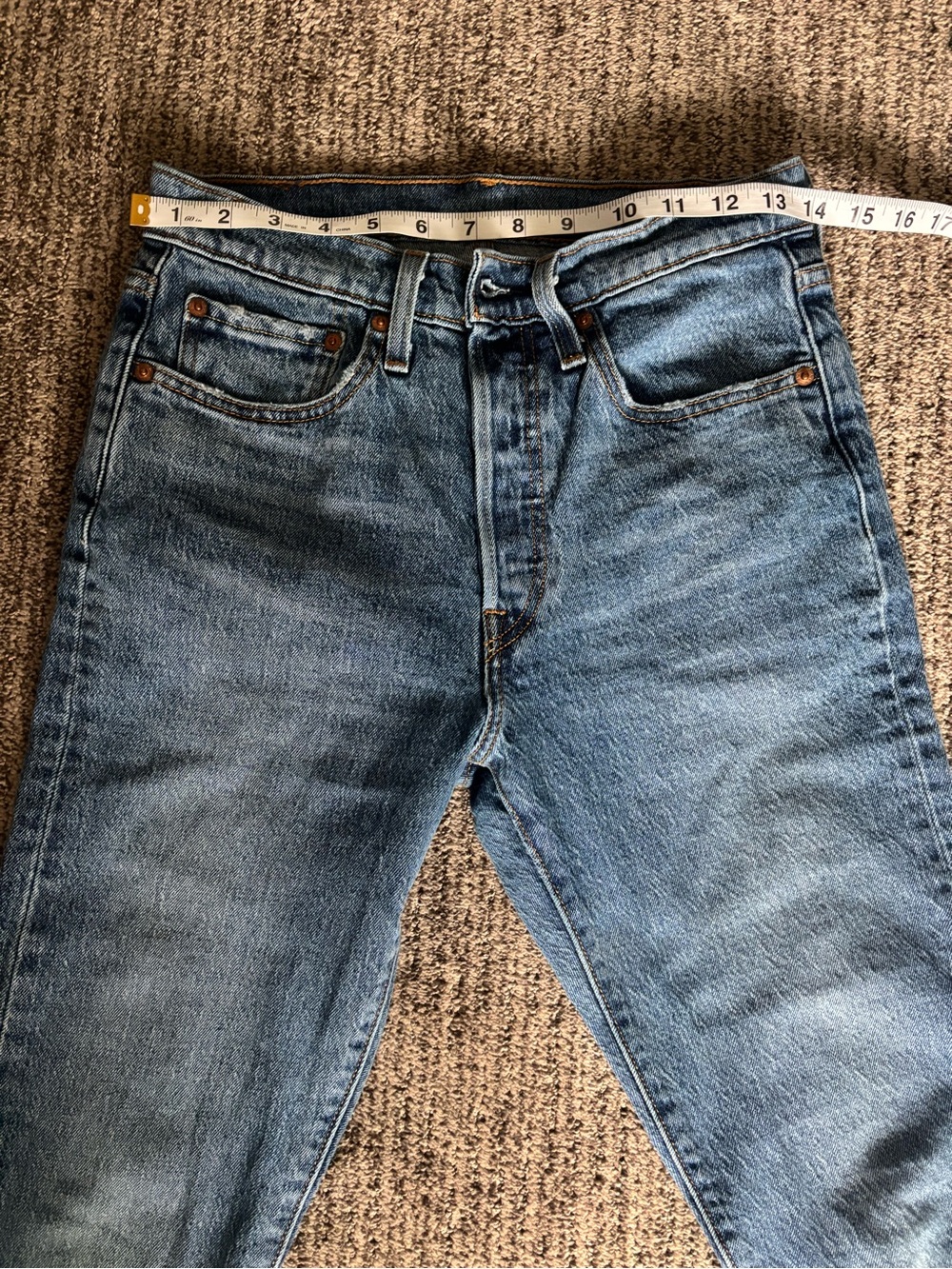 The PERFECT 501 Levi’s.😍 Size 28. See exact measurements for sizing. - Picture 2 of 7